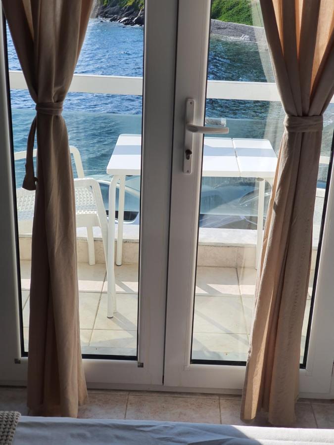 نيوس مارماراس Sunset_Apartments Only 15 Meters From The Sea المظهر الخارجي الصورة