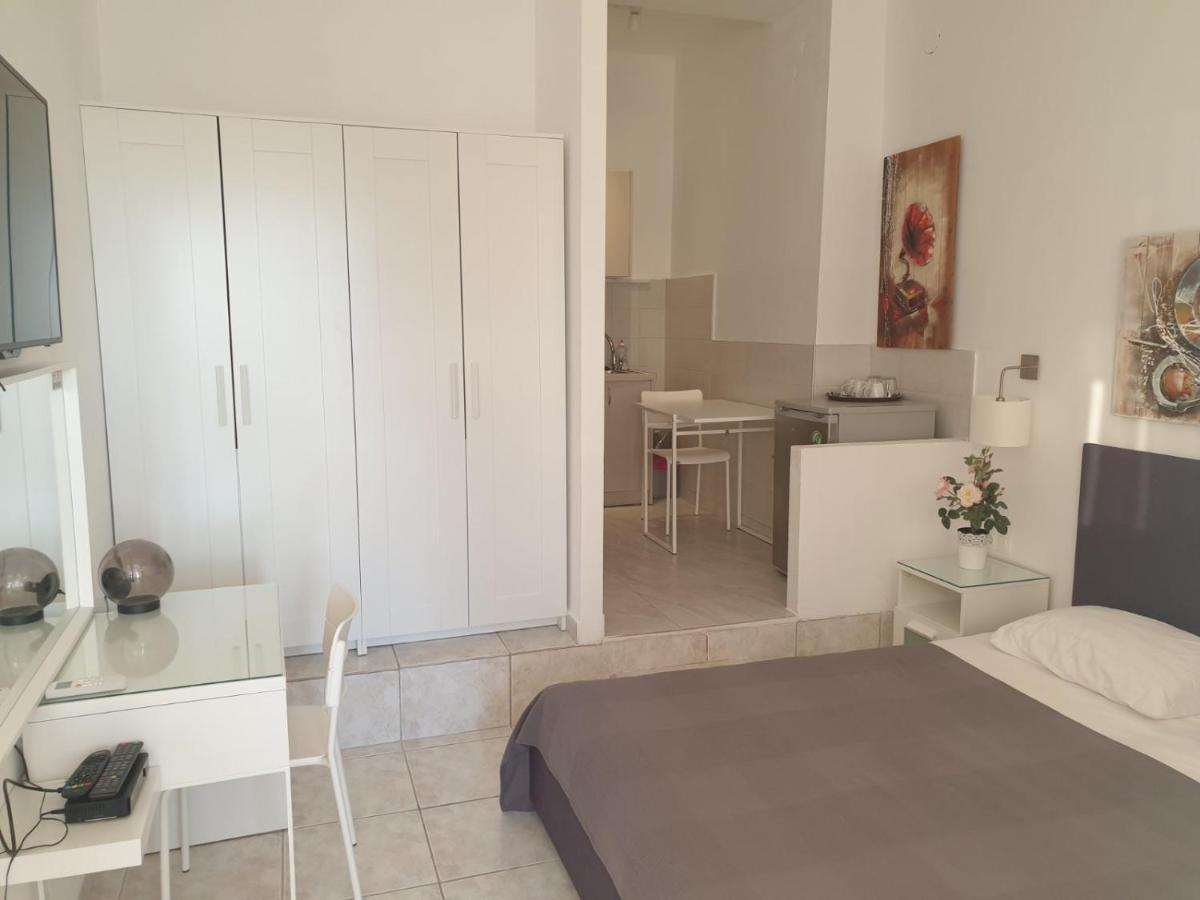 نيوس مارماراس Sunset_Apartments Only 15 Meters From The Sea المظهر الخارجي الصورة