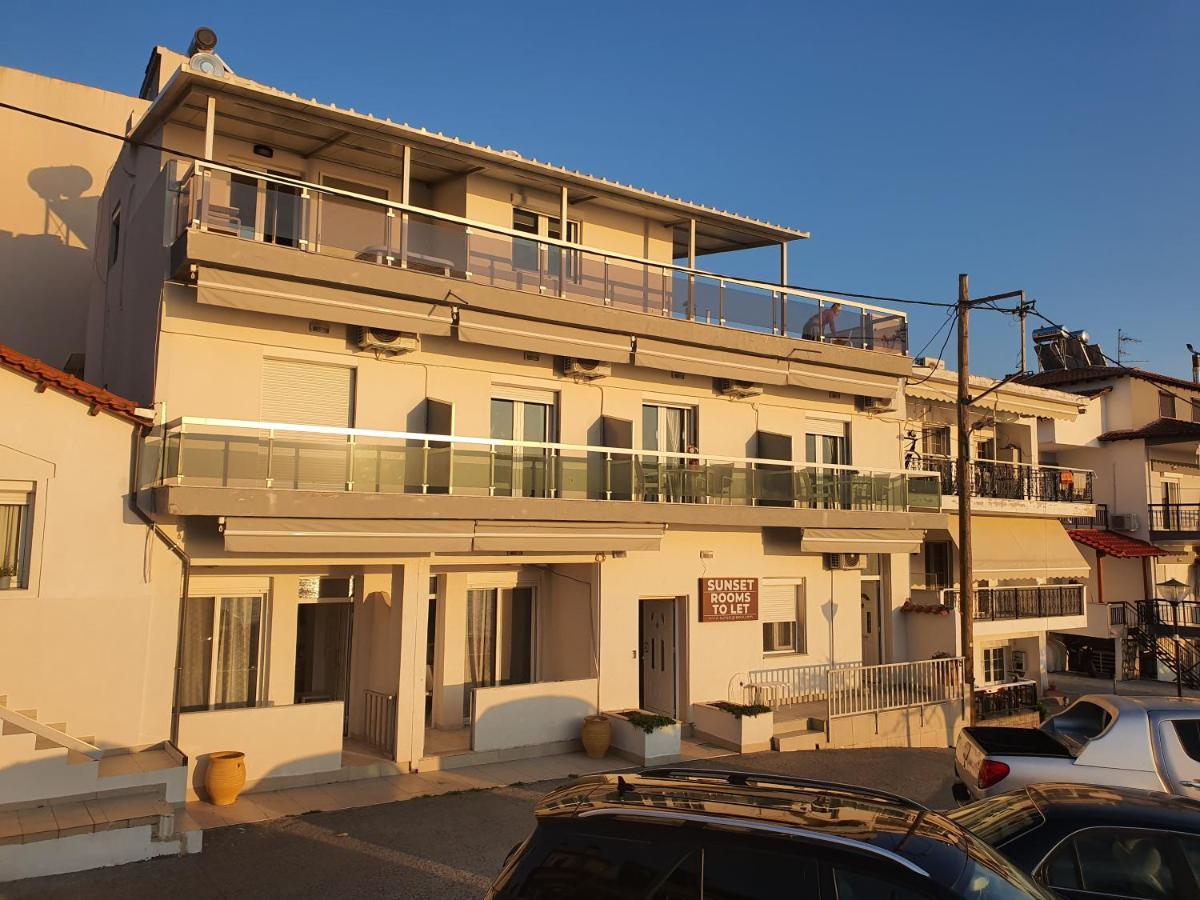 نيوس مارماراس Sunset_Apartments Only 15 Meters From The Sea المظهر الخارجي الصورة
